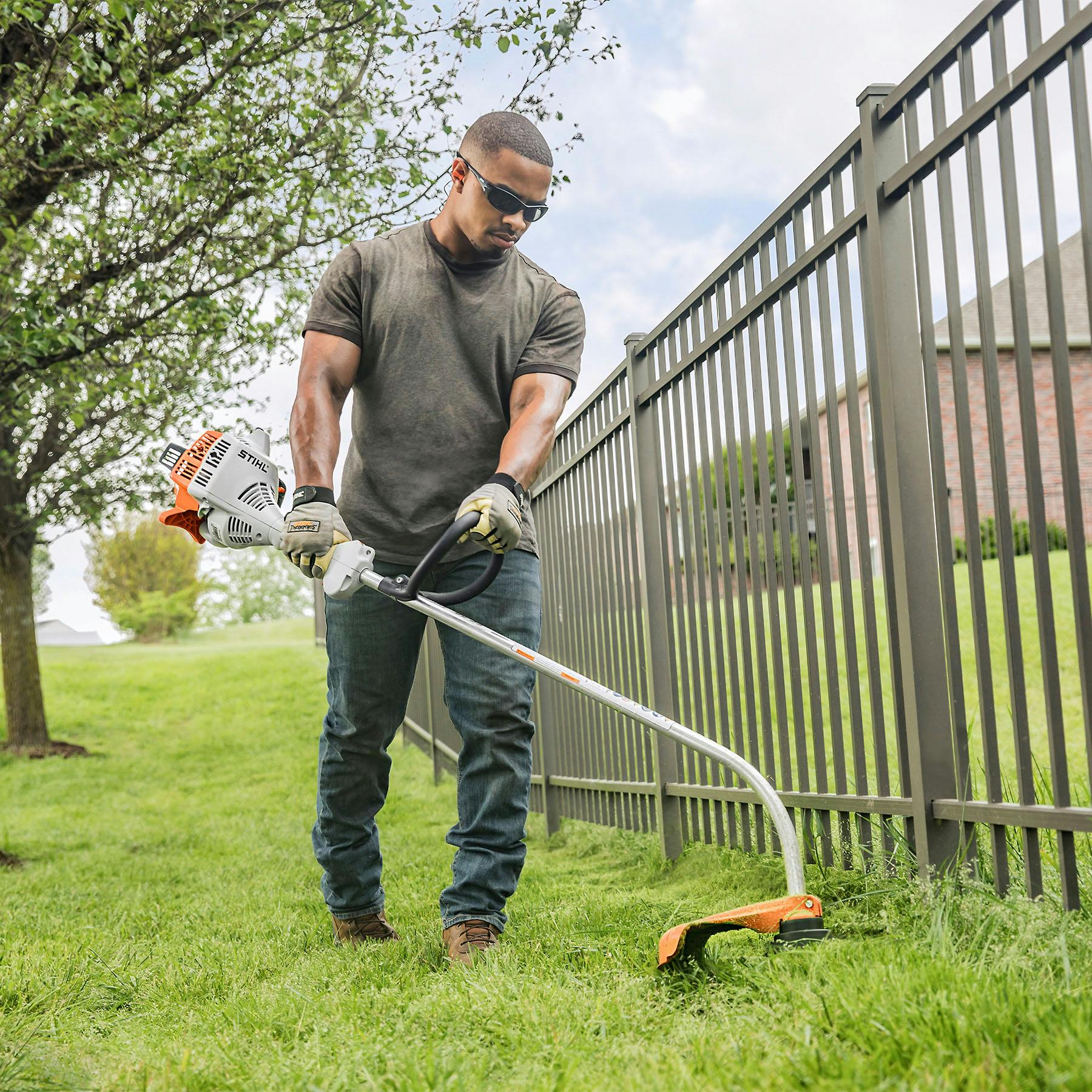 STIHL FS 38 Gas Grass Trimmer (27.2cc) - Loop Handle - Image 8