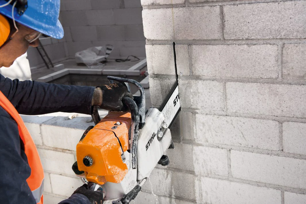 STIHL GS 461 16" Chainsaw Concrete Cutter - Image 3