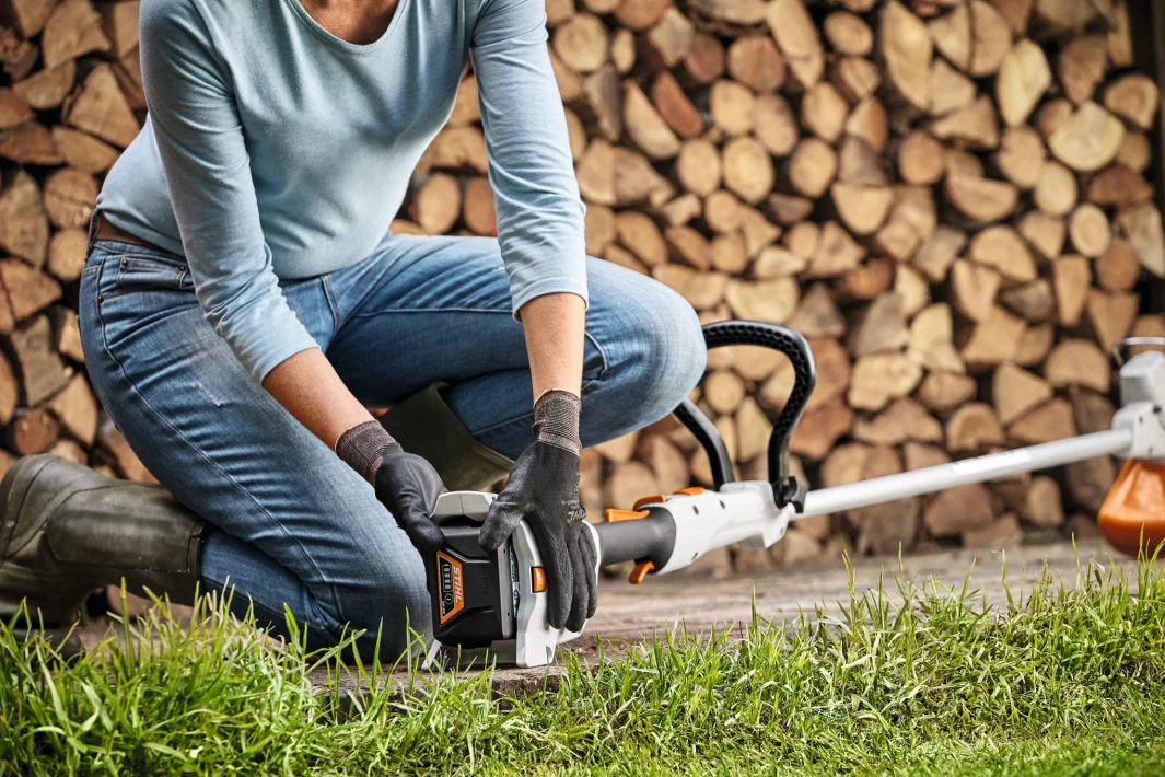 STIHL FSA 57 Cordless Grass Trimmer 36V Kit - Image 5