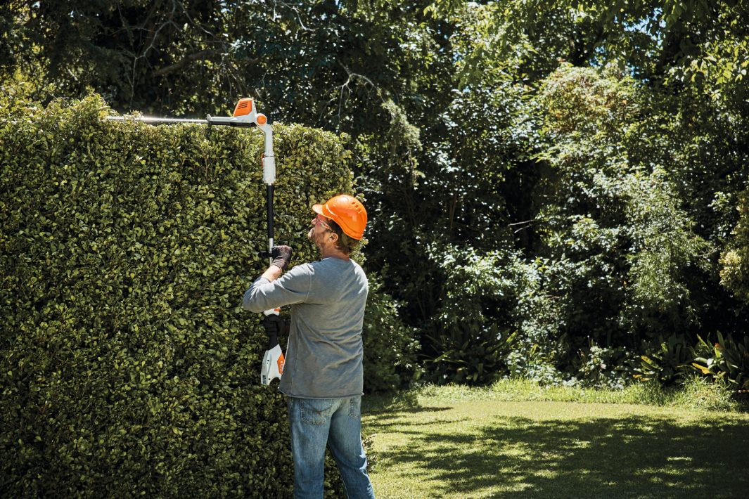 STIHL HLA 56 36V Cordless Hedge Trimmer Kit - AK System - Image 5