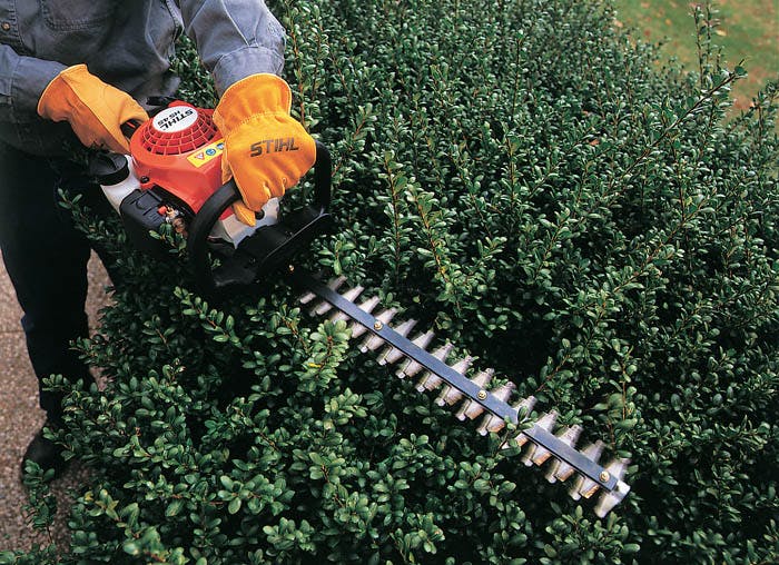 STIHL HS 45 18" Lightweight Gas Powered Hedge Trimmer (27.2cc) - Image 6