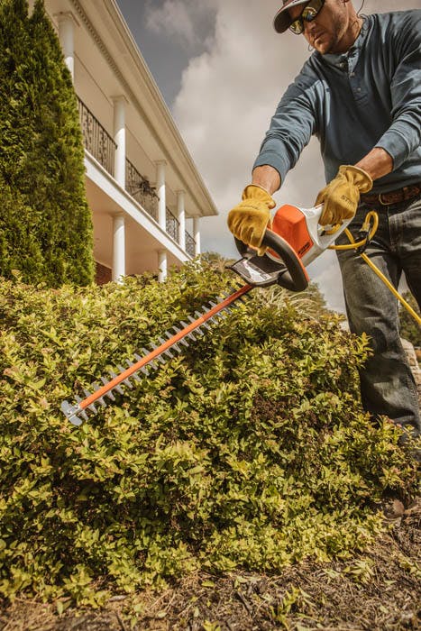 STIHL HSE 52 20" Electric Hedge Trimmer - Image 3