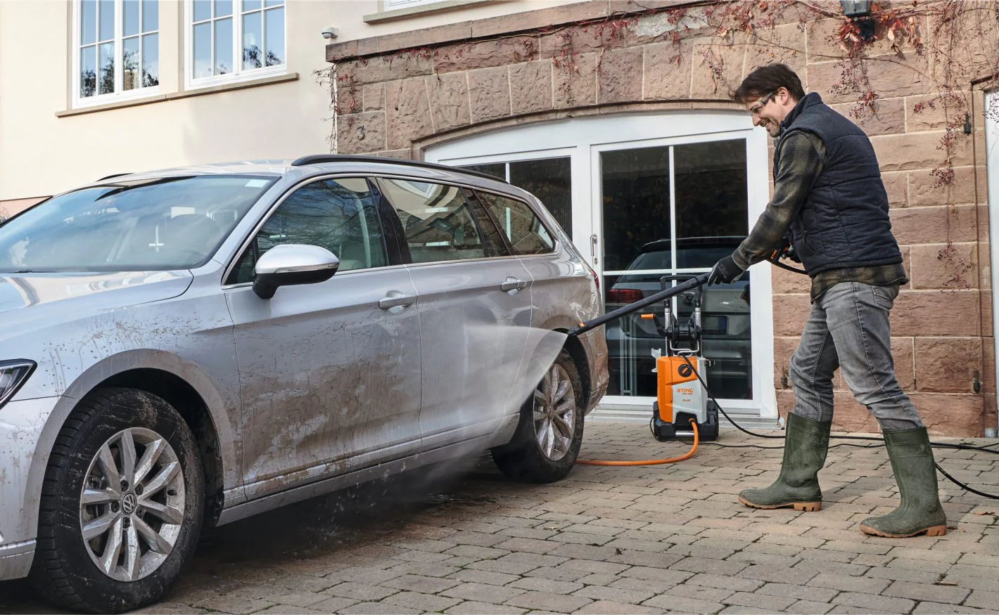 STIHL RE 130 PLUS Electric Pressure Washer 2,030 psi - Image 3
