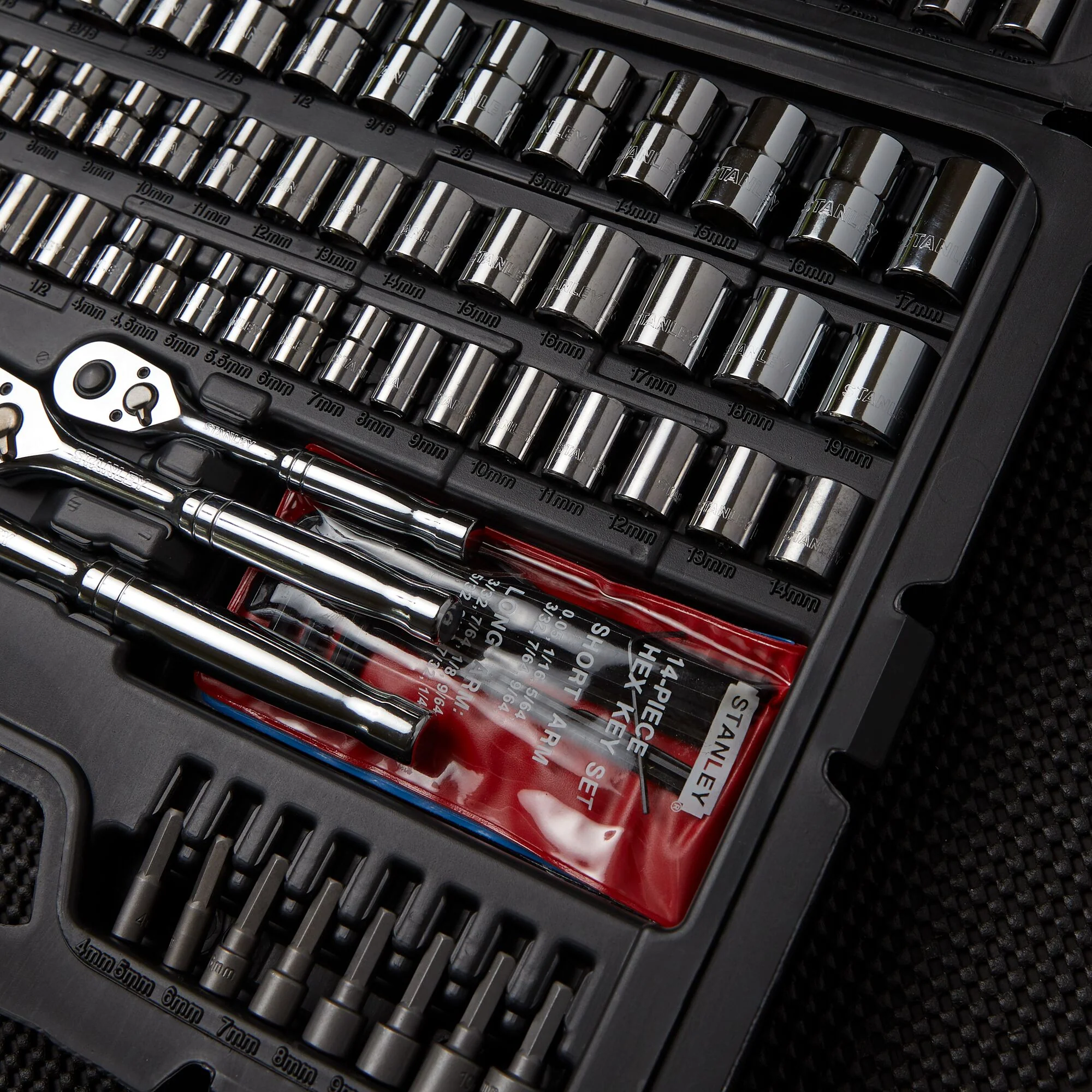 Stanley 201 pc. Mechanic's Tool Set - Image 8