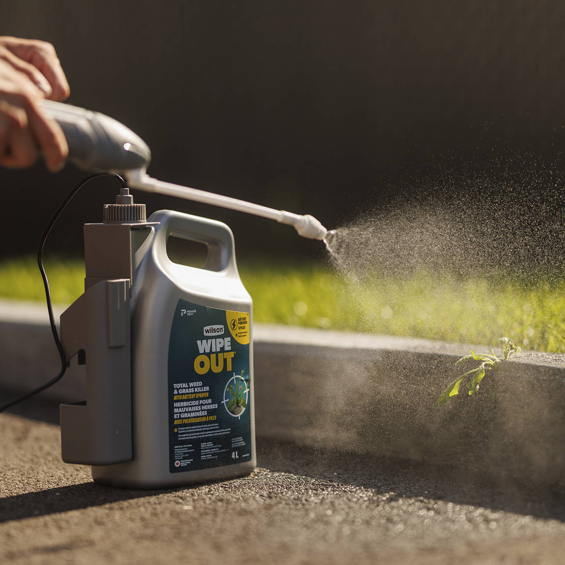 Wilson WIPE OUT Total Weed & Grass Killer With Battery Sprayer - Image 3