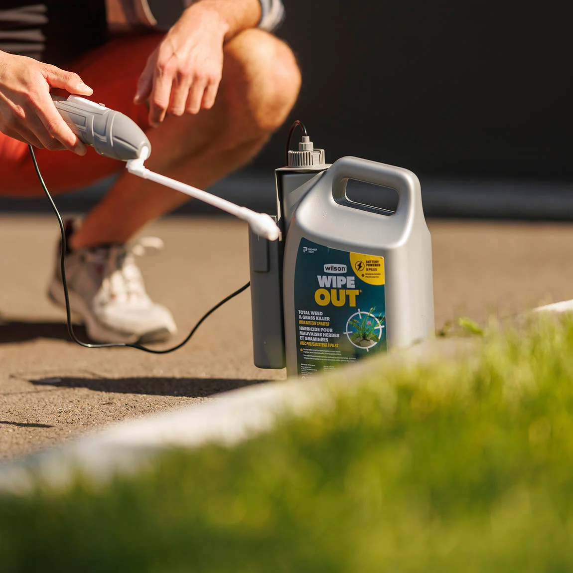 Wilson WIPE OUT Total Weed & Grass Killer With Battery Sprayer - Image 4